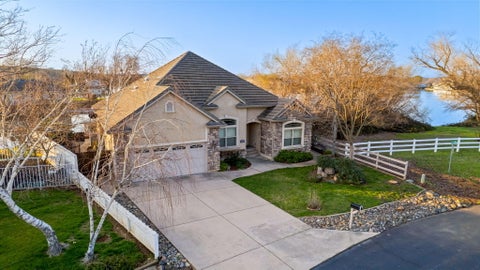 Photo of 22553 S Marina Way, Cottonwood, CA 96022 (MLS # 26-3576)