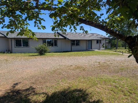 Photo of 19668 Little Woods Road, Cottonwood, CA 96022 (MLS # 26-1955)