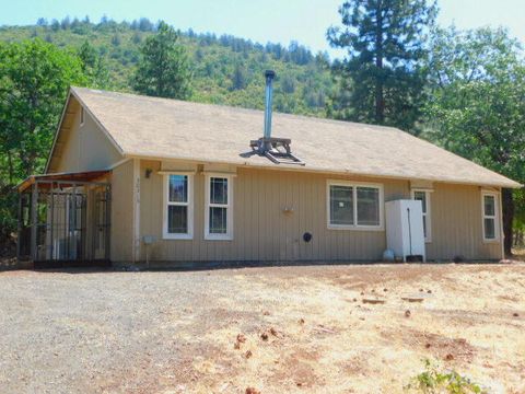 Photo of 30315 Day Road, McArthur, CA 96056 (MLS # 25-3557)