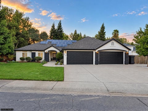 Photo of 4084 Calliope Court, Redding, CA 96002 (MLS # 26-4908)