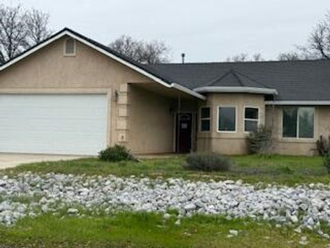 Photo of 22474 Lake Helen Place, Cottonwood, CA 96022 (MLS # 25-5528)