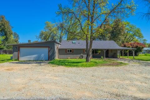 Photo of 3262 Rancho Road, Redding, CA 96002 (MLS # 26-3295)