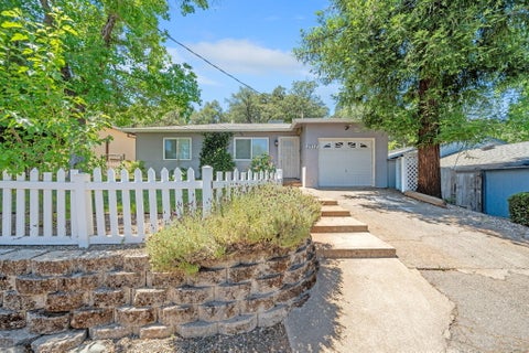 Photo of 2912 West Street, Redding, CA 96001 (MLS # 26-2850)