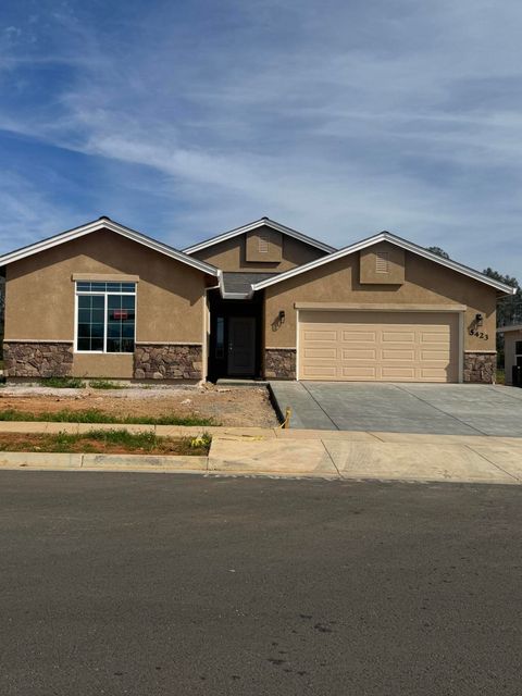 Photo of 5423 Thumb Rock Road, Redding, CA 96002 (MLS # 25-2623)