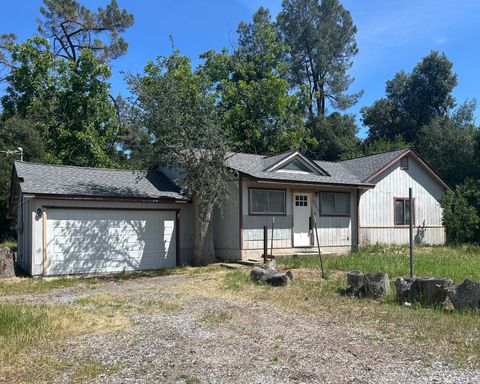 Photo of 3356 Rancho Road, Redding, CA 96002 (MLS # 26-1909)