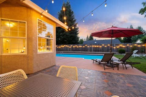 Photo of 5850 Norwich Court, Redding, CA 96003 (MLS # 26-3308)