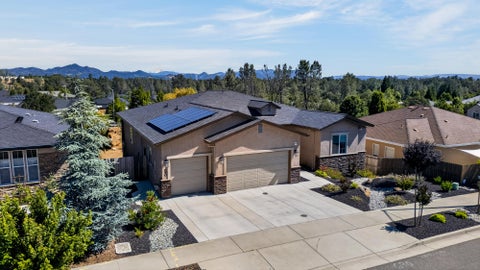 Photo of 690 Mill Valley Parkway, Redding, CA 96003 (MLS # 26-2907)