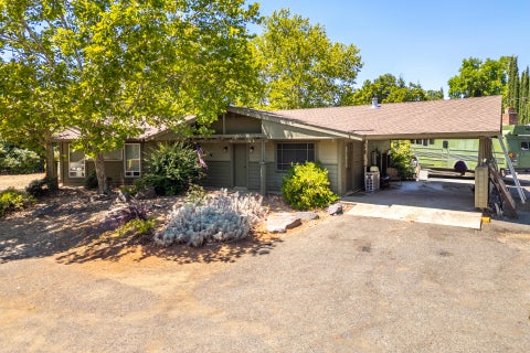 Photo of 1664 Victor Avenue, Redding, CA 96002 (MLS # 26-3529)