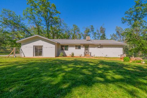 Photo of 13314 Kokanee Drive, Shasta Lake, CA 96019 (MLS # 25-4328)