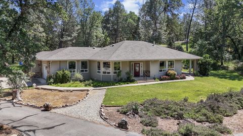 Photo of 11671 Mae Lane, Redding, CA 96003 (MLS # 26-1915)