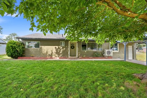 Photo of 20934 Foster Street, Cottonwood, CA 96022 (MLS # 26-2087)