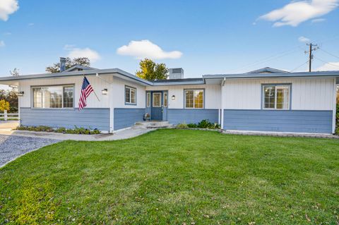 Photo of 11990 Jack Pine Lane, Redding, CA 96003 (MLS # 25-4659)