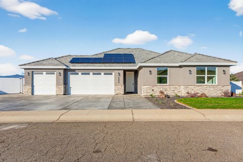 Photo of 4806 Ferrington Court, Redding, CA 96003 (MLS # 26-501)