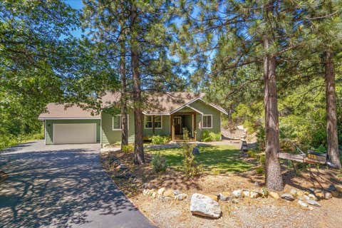 Photo of 615 Big Canyon Drive, Mount Shasta, CA 96067 (MLS # 26-2901)