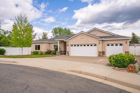 Photo of 2733 Smith Avenue, Shasta Lake, CA 96019 (MLS # 26-356)