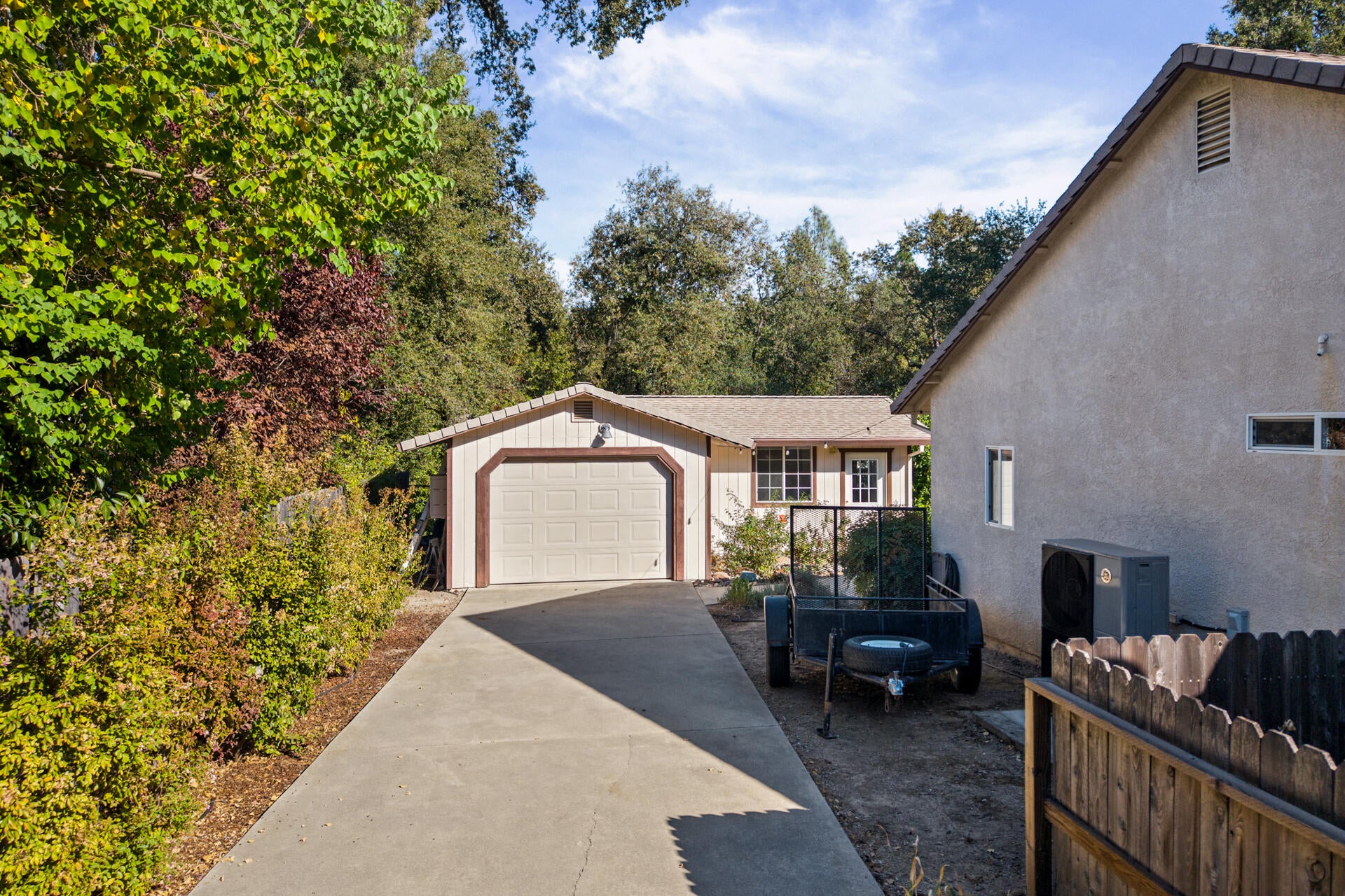 6787 Hemlock Street