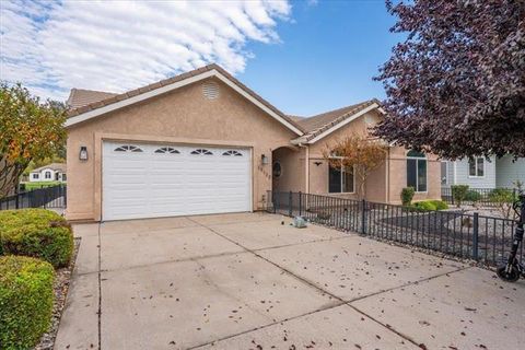 Photo of 19130 Windward Way, Cottonwood, CA 96022 (MLS # 25-5067)