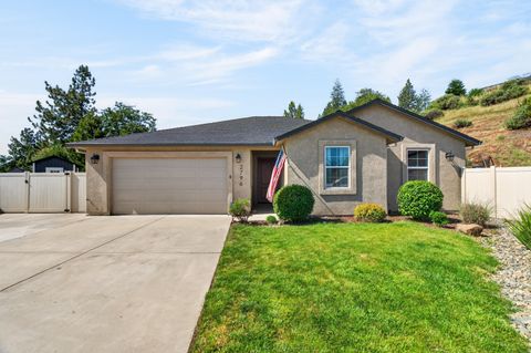 Photo of 2796 Jorzack Way, Shasta Lake, CA 96019 (MLS # 26-2229)