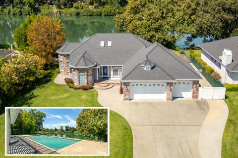 Photo of 300 Agua Verdi Drive, Red Bluff, CA 96080 (MLS # 25-4455)
