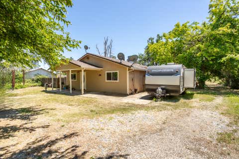 Photo of 17125 Zanita Trail, Anderson, CA 96007 (MLS # 26-4108)