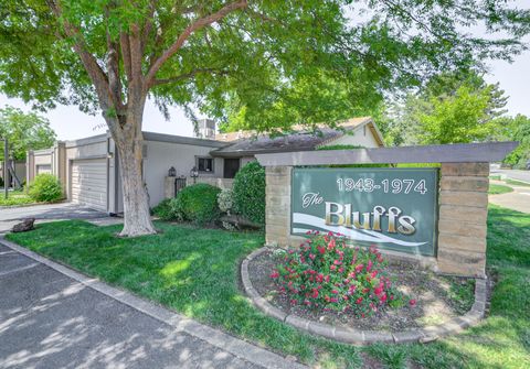 Photo of 1943 Bechelli Lane, Redding, CA 96002 (MLS # 26-1883)