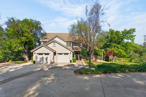 Photo of 8725 Landmark Circle, Redding, CA 96001 (MLS # 26-1599)