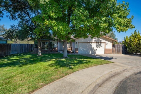 Photo of 2252 Badger Court, Redding, CA 96001 (MLS # 26-4409)