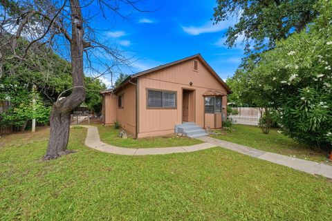 Photo of 2186 Balls Ferry Road, Anderson, CA 96007 (MLS # 26-2351)