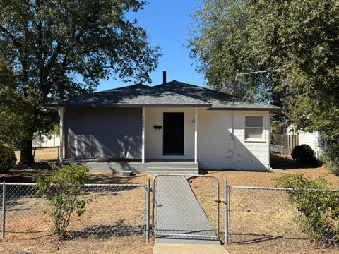 Photo of 1880 North Street, Anderson, CA 96007 (MLS # 26-6196)