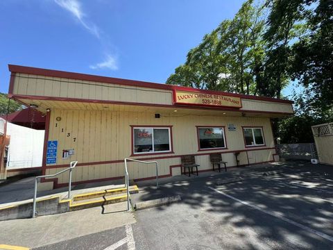 Photo of 1137 Walnut Street, Red Bluff, CA 96080 (MLS # 26-2718)