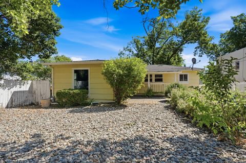 Photo of 1523 Olive Avenue, Redding, CA 96001 (MLS # 26-2029)