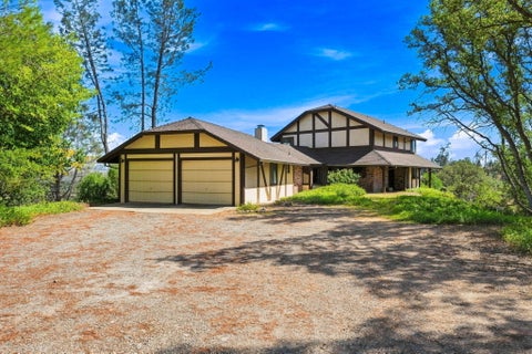 Photo of 15970 Deerhaven Drive, Red Bluff, CA 96080 (MLS # 26-5151)