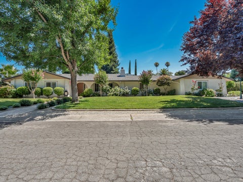 Photo of 1875 Crestmont Drive, Redding, CA 96002 (MLS # 26-3224)