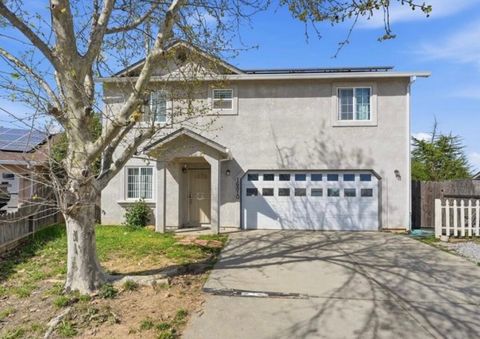 Photo of 16810 Winchell Drive, Redding, CA 96003 (MLS # 26-1029)
