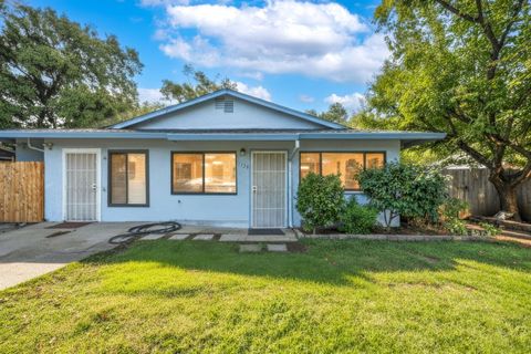 Photo of 1329 Median Avenue, Shasta Lake, CA 96019 (MLS # 25-4495)