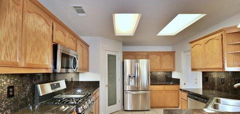 Photo of 6960 Amber Ridge Drive, Anderson, CA 96007 (MLS # 26-2489)