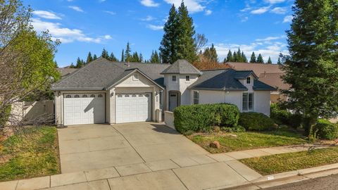 Photo of 938 Leisha Lane, Redding, CA 96001 (MLS # 26-1114)