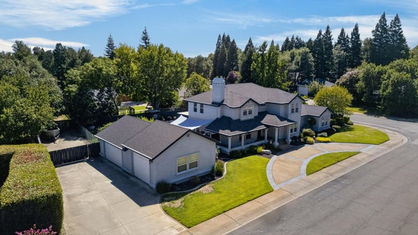 2359 EL VISTA ST, REDDING, CA 96002 - Image 9ceec6f22448c8d57fef4fd174b987c6/1436753233