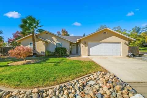 Photo of 3134 West Street, Shasta Lake, CA 96019 (MLS # 25-5023)