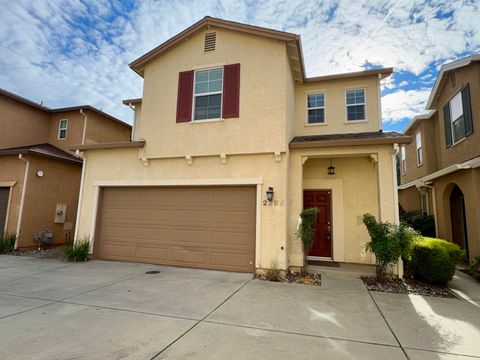Photo of 2385 Shining Star Way, Redding, CA 96003 (MLS # 25-5450)