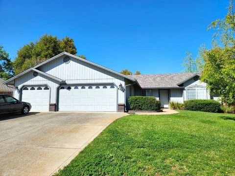 Photo of 4608 Dandelion Drive, Redding, CA 96002 (MLS # 26-1101)