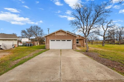 Photo of 22027 Rainbow Ridge Place, Cottonwood, CA 96022 (MLS # 26-508)