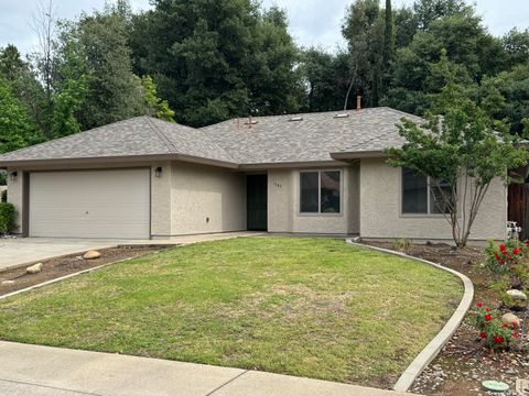 Photo of 1785 Soda Springs Circle, Redding, CA 96002 (MLS # 26-1655)