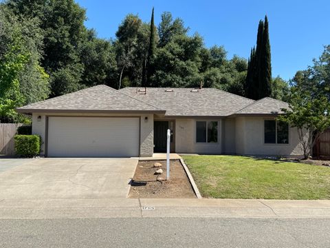 Photo of 1785 Soda Springs Circle, Redding, CA 96002 (MLS # 26-1655)
