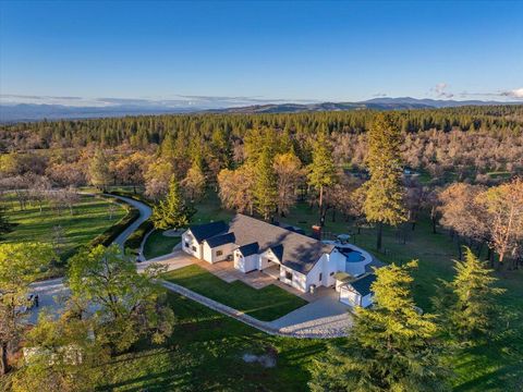 Photo of 29099 Doveweed Way, Shingletown, CA 96088 (MLS # 26-940)