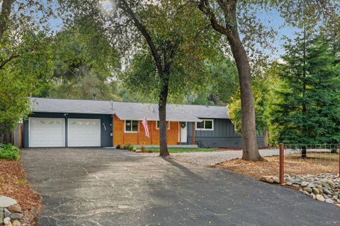 Photo of 8500 Copper Drive, Redding, CA 96001 (MLS # 25-4915)