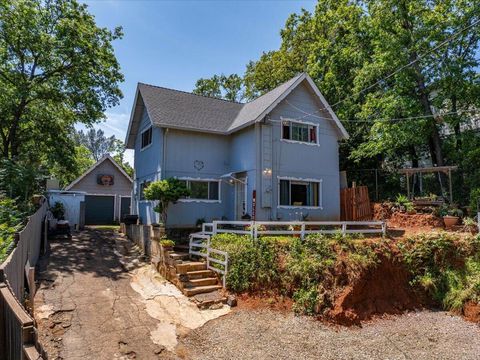 Photo of 3812 Pancake Hill Drive, Shasta Lake, CA 96019 (MLS # 26-1250)