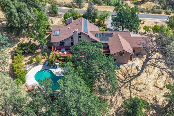 8846 GOLDSTONE LN, REDDING, CA 96001 - Image a11c4ea04bb5edc9f3df304df890ec10/1369034521
