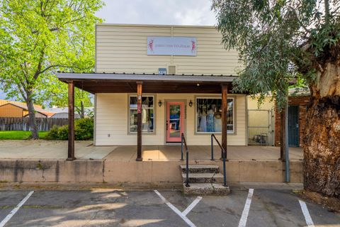 Photo of 20832 Front Street, Cottonwood, CA 96022 (MLS # 25-2116)