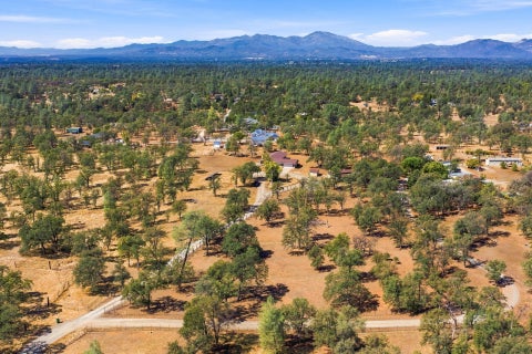 Photo of 21282 Tia Mia Lane, Redding, CA 96003 (MLS # 26-4826)